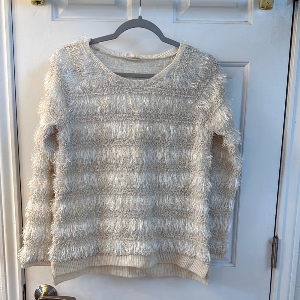 Hem & Thread Cream Textured Crew Neck Sweater